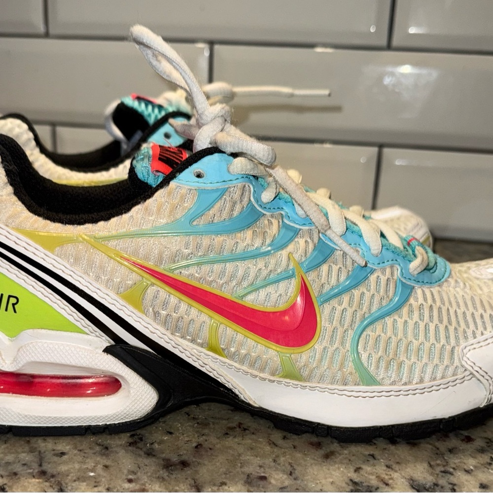 Nike Air Max Torch 4 Women's Size 8.5 White Teal Red Running Shoes CW5607-100 - Picture 10 of 13